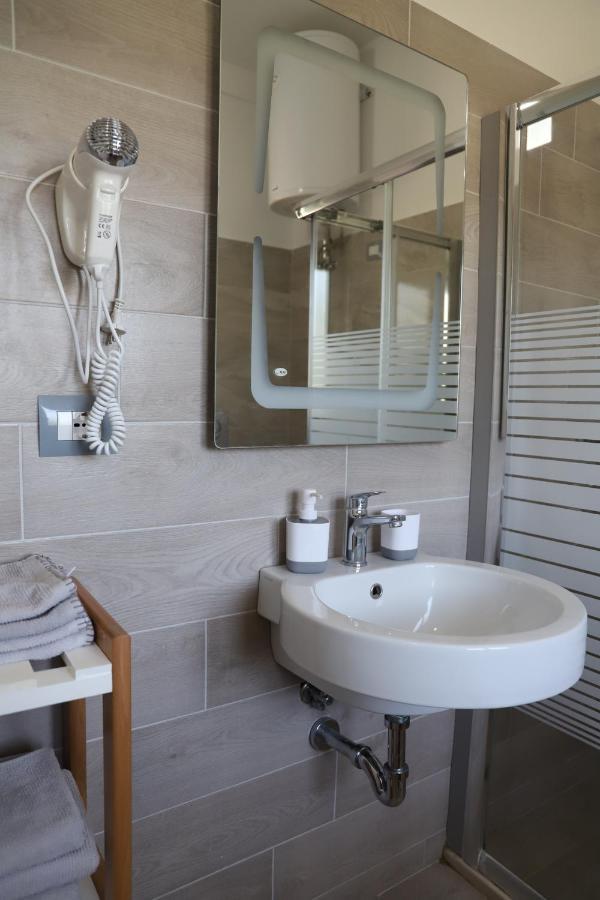 Tea Residence, Gjiri I Lalzit Villa Durrës Extérieur photo